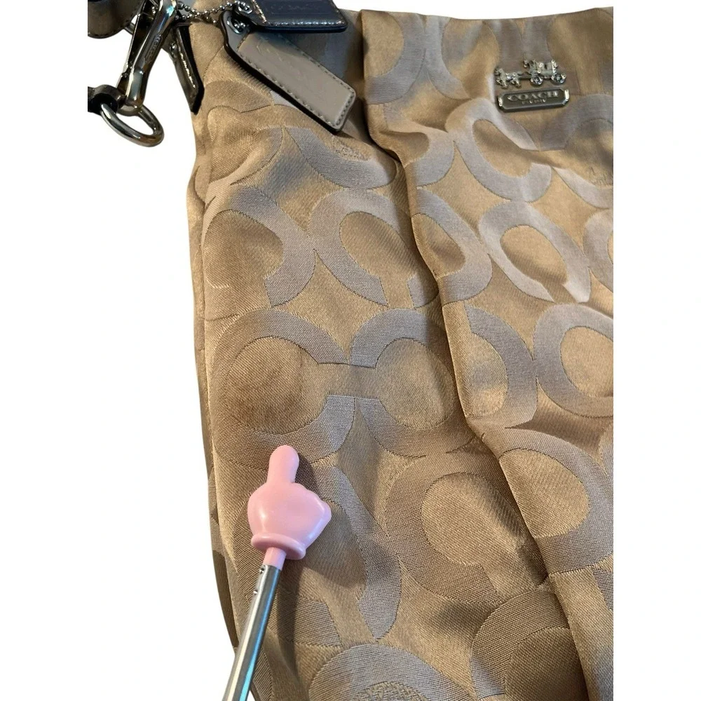 Coach‎ Madison 21121 Shoulder Bag Op Art Sateen Isabelle Fabric Purse Beige